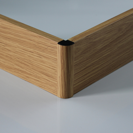 11                  白橡木鋁合金踢腳板.jpg